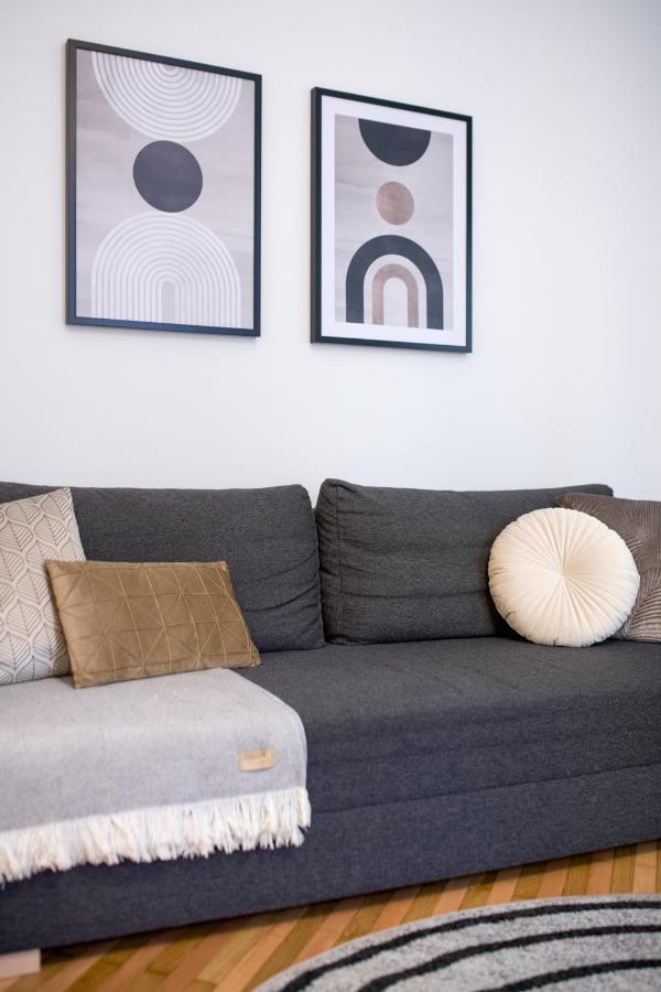 Wawelove Pilsudskiego - 3 Bedroom Apt. With Balcony And Free Parking! คราคูฟ ภายนอก รูปภาพ