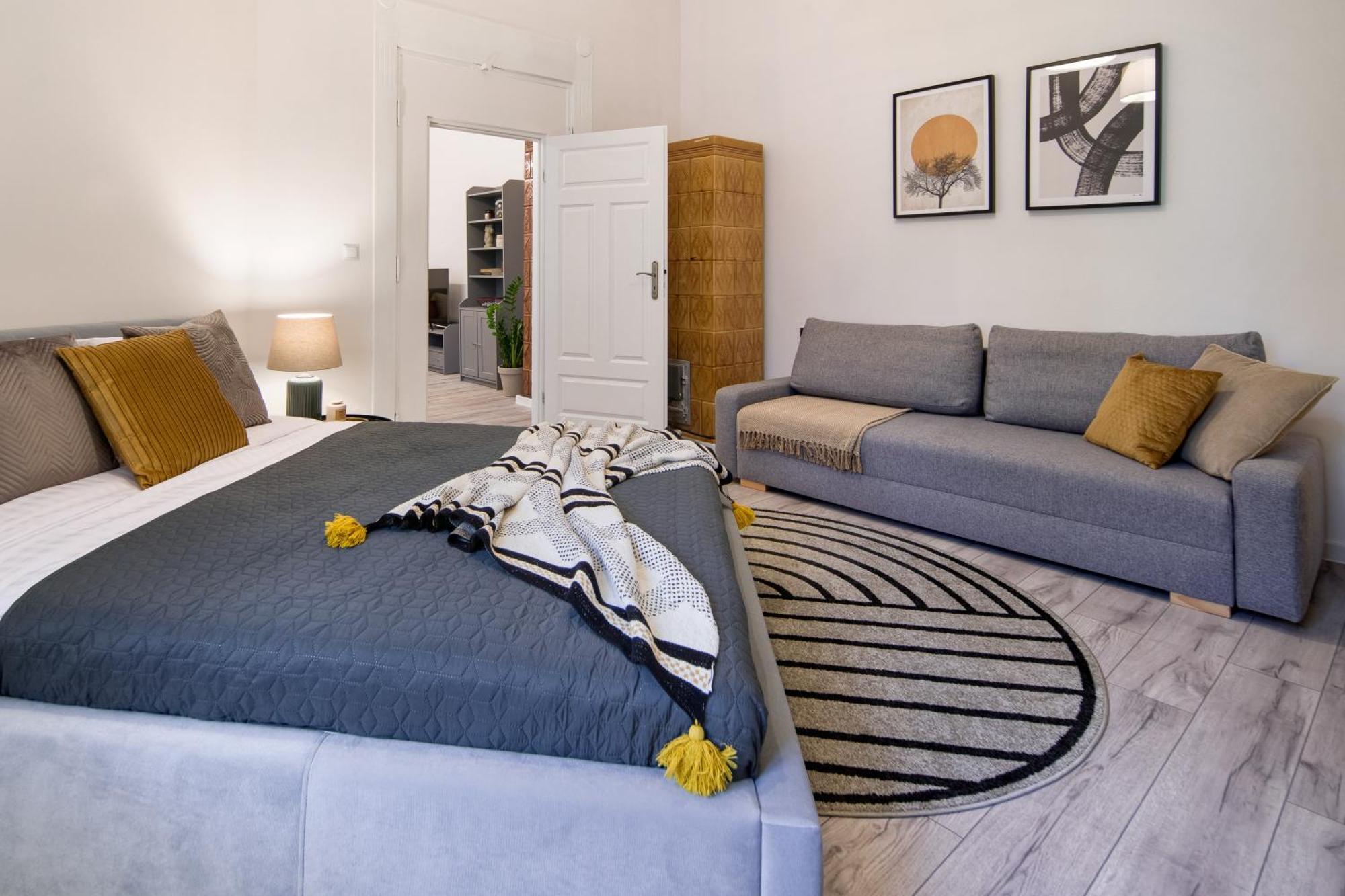 Wawelove Pilsudskiego - 3 Bedroom Apt. With Balcony And Free Parking! คราคูฟ ภายนอก รูปภาพ